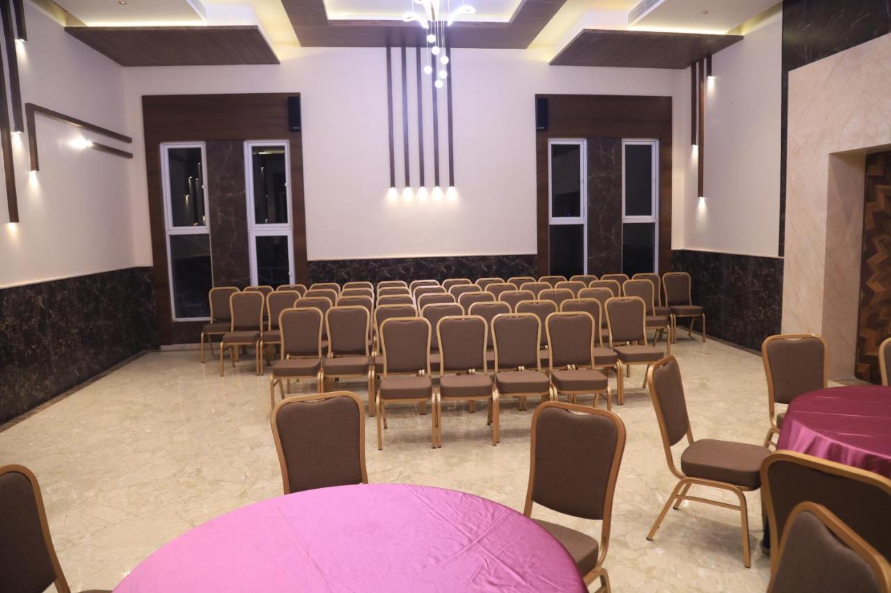 Kings Bury Inn Kumbakonam Zewnętrze zdjęcie