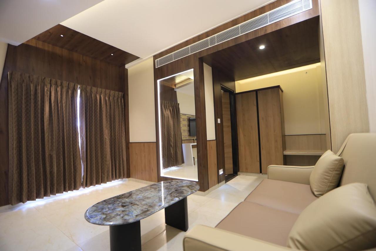 Kings Bury Inn Kumbakonam Zewnętrze zdjęcie